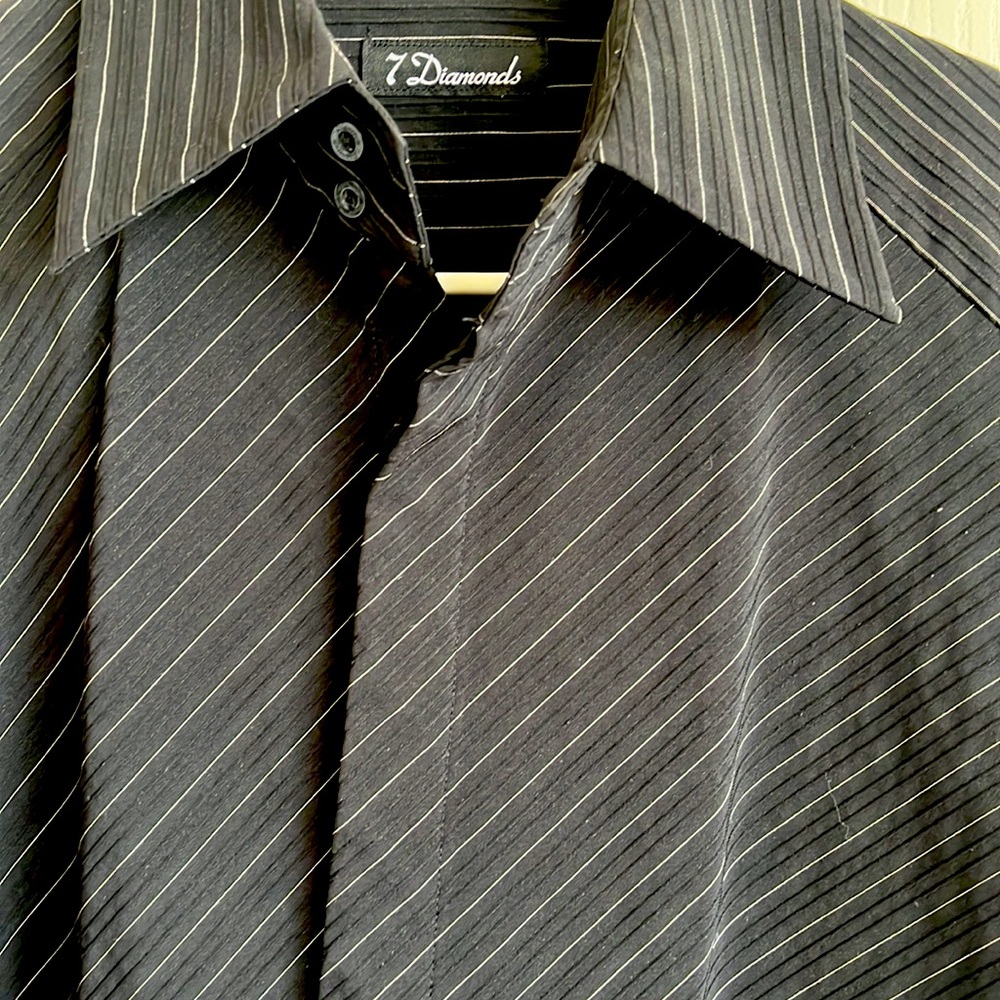 7 Diamonds Medium, black/white striped, long sleeved shirt. - Picture 2 of 2